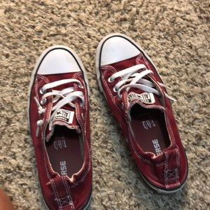 Brick red women’s shoreline converse